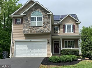 1421 Emma St, Prince Frederick, MD 20678