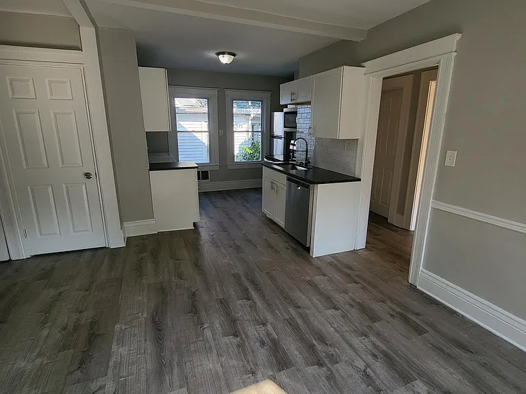 1136 Monroe Ave #A — Photo 14