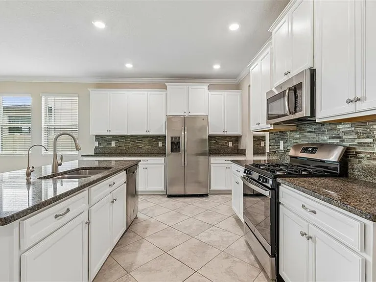 25057 Lambrusco Loop — Photo 15