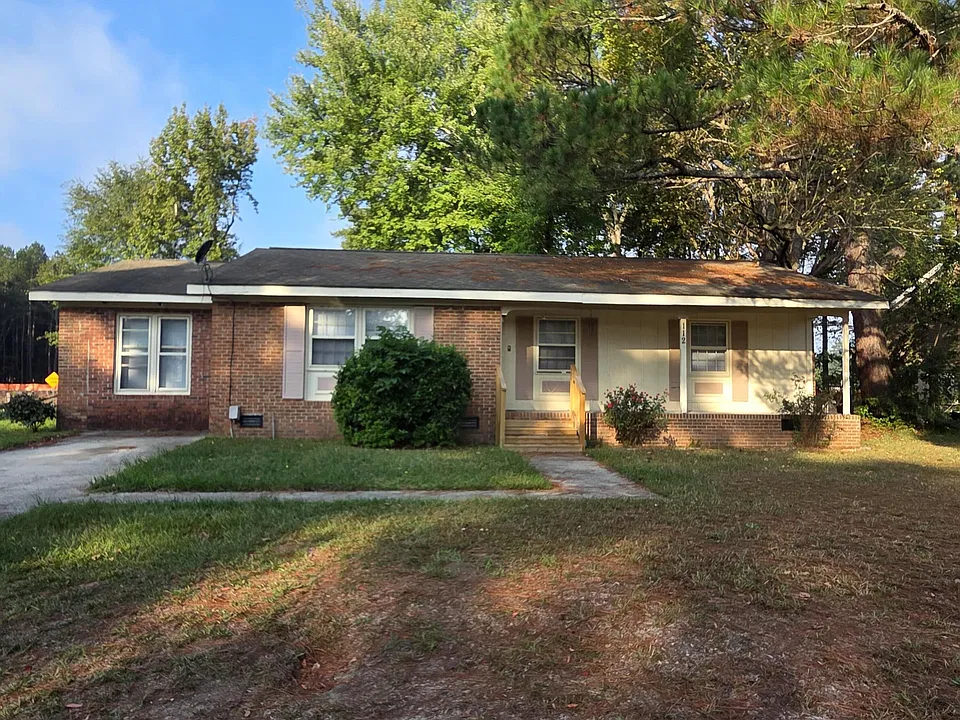 112 Candlewood Dr