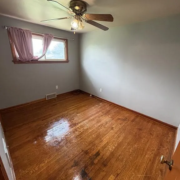 994 N Lincoln Ave — Photo 13