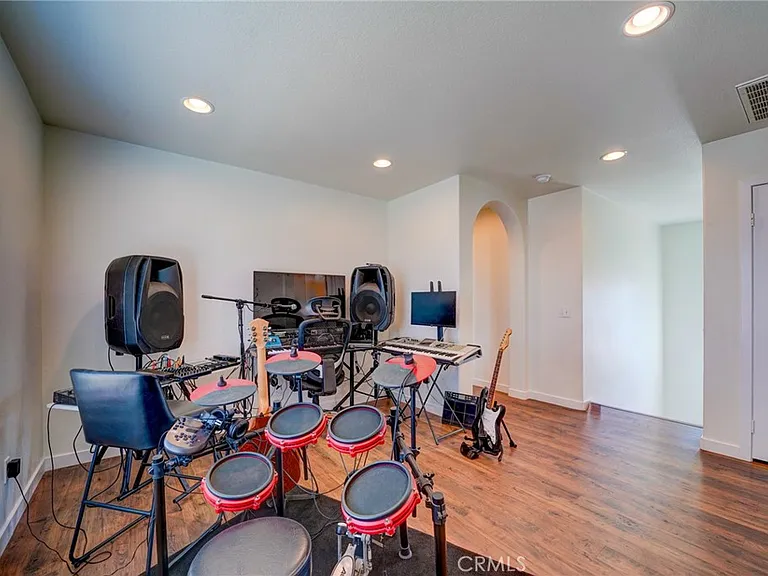 14304 Gray Fox Ln — Photo 16