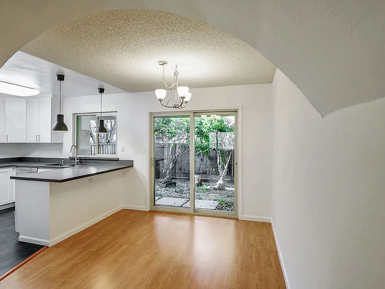 436 Sierra Vista Ave #8 — Photo 8