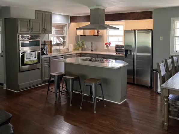 3300 Decker Pl, Edgewater, MD 21037