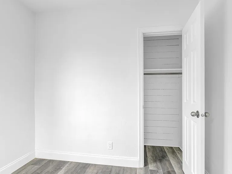 820 N Dixie Hwy #4 — Photo 22