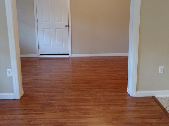 5th image of 1151 Robin Hood Ct
