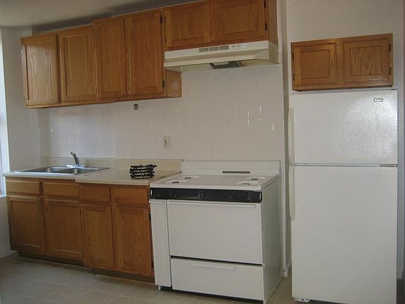 5th image of 2268 1st Ave #4