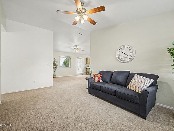 4th image of 744 E APPALOOSA Road