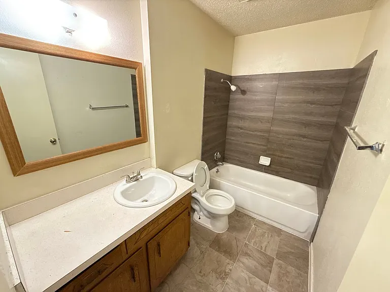 228 Hold Street — Photo 11
