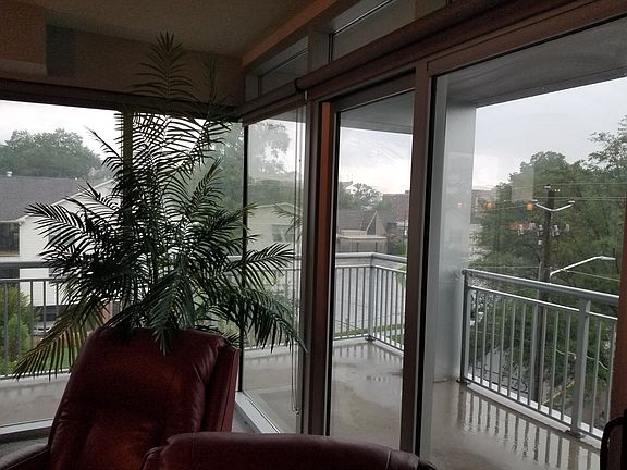 2nd image of 1018 Hackberry Ln Unit 201