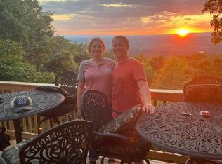 908 Shannondale Rd, Harpers Ferry, WV 25425