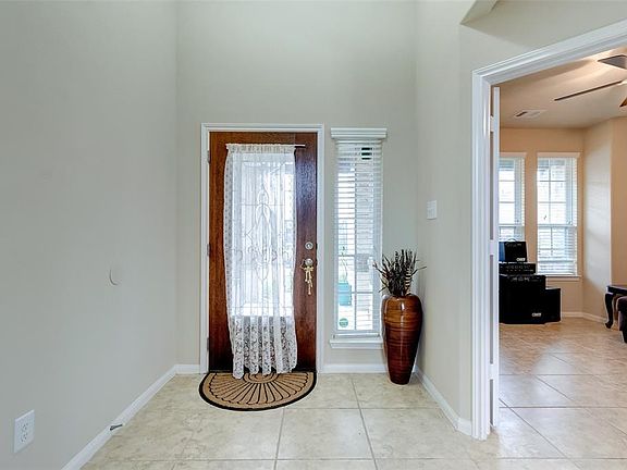 5th image of 21366 Russell Chase Dr