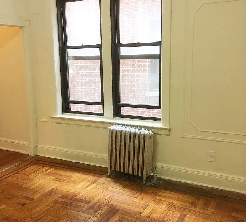 2nd image of 4134 43rd St APT B1