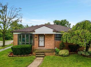 22826 Lincoln St, Saint Clair Shores, MI 48082