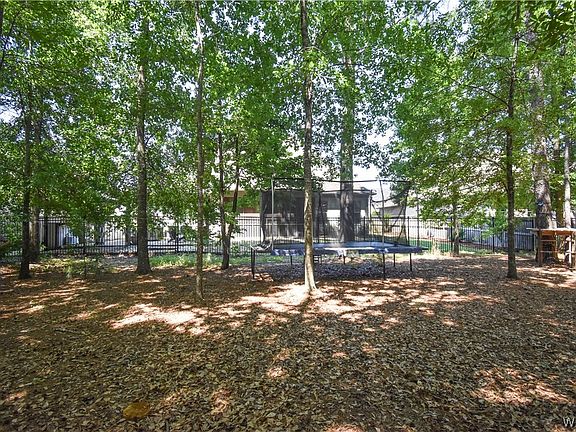 4th image of 5801 Candler Ave
