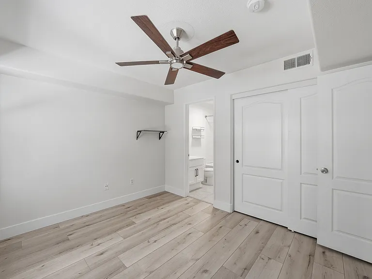 1645 Old Barn Ln — Photo 13