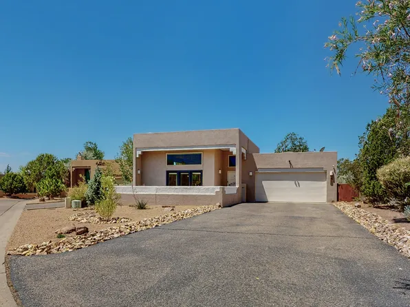 2322 Calle De Gabriel NE, Albuquerque, NM 87122