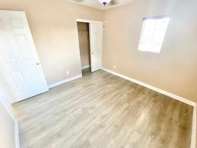 1060 Paradise Coach Dr — Photo 16