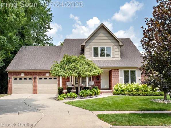 13358 Ludlow Ave, Huntington Woods, MI 48070
