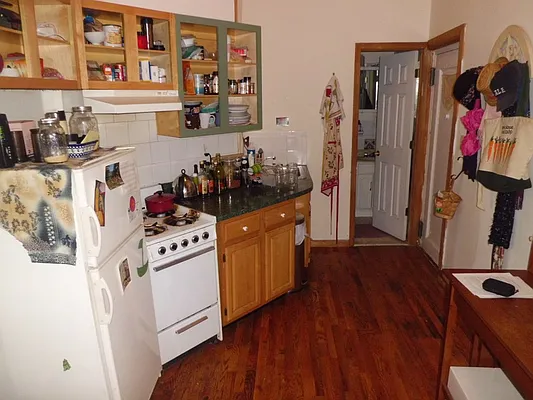 Rented by Maximus Realty Group | media 24