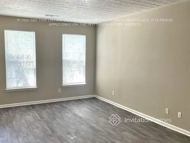 3924 Shenfield Dr — Photo 3
