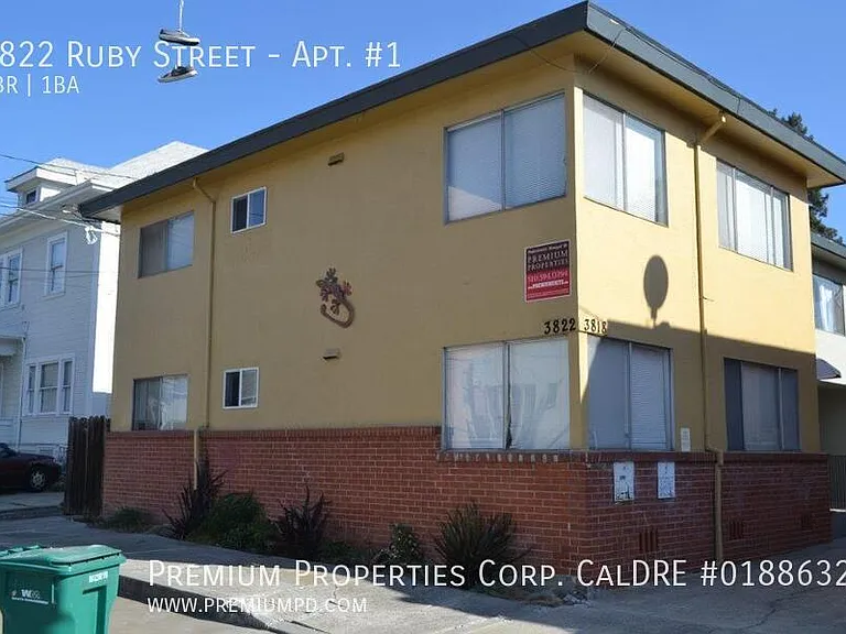 3822 Ruby St #1 — Photo 2