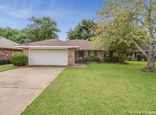 2504 Palmetto Dr, Bossier City, LA 71111