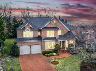 624 Kings Cloister Cir #1, Alexandria, VA 22302