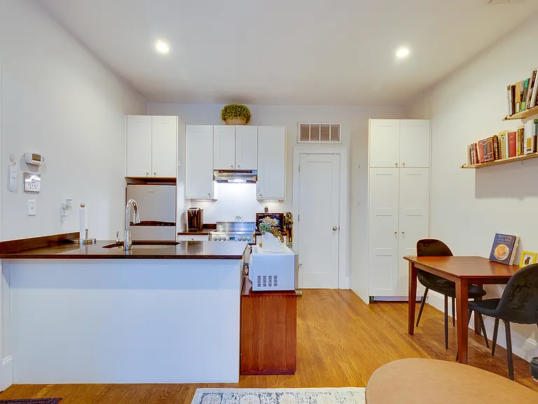 652 Massachusetts Ave #2 — Photo 6