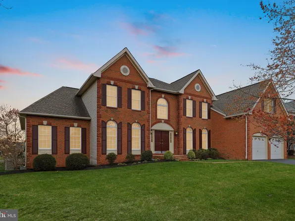 43619 London Way, Ashburn, VA 20147