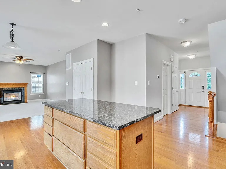 24340 Broad Creek Dr — Photo 6