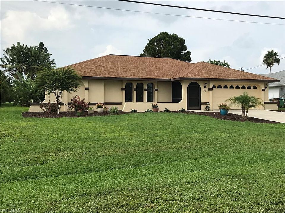 1st image of 709 SW 52nd St