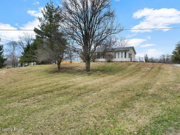 229 E Oak St, Lebanon Junction, KY 40150