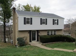 1361 Pesavento Dr, Bridgeville, PA