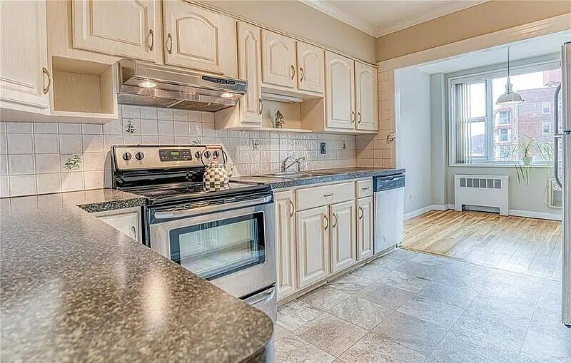 2 bed, 2.0 bath, 1200 sqft, $1,920 — Photo 3