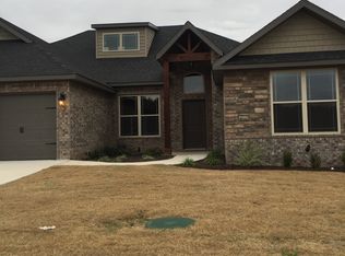 1054 Sawgrass Rd, Cave Springs, AR 72718