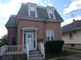 98 Baker St, West Roxbury, MA 02132