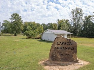 6 S River Rd, Lavaca, AR 72941