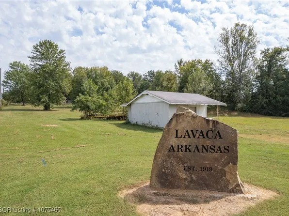 6 S River Rd, Lavaca, AR 72941