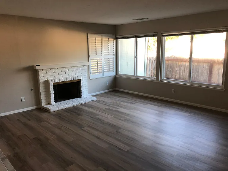 17385 Tablero Pl — Photo 2