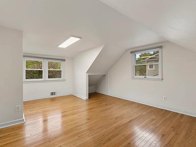 32 Beechwood Rd — Photo 17