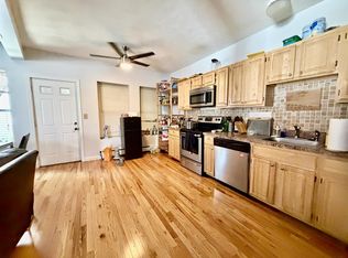 122 Berkshire St APT 1, Cambridge, MA 02141