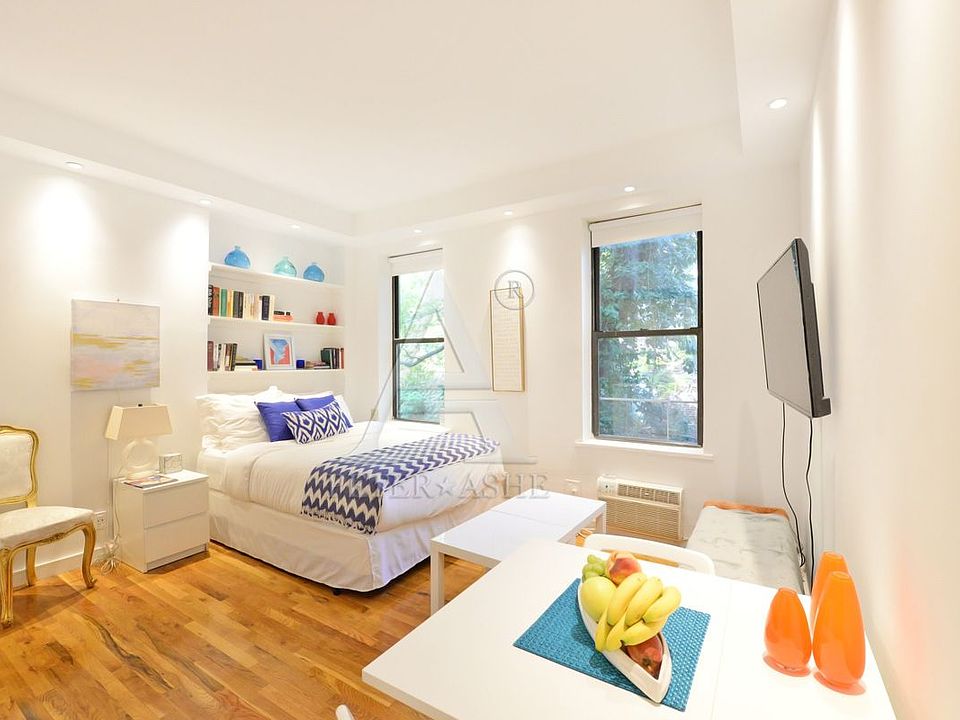 1st image of 149-151 E 62nd St #3B