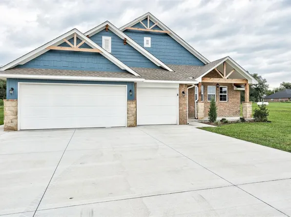 3291 Canadian Trails Ct, Noble, OK 73068