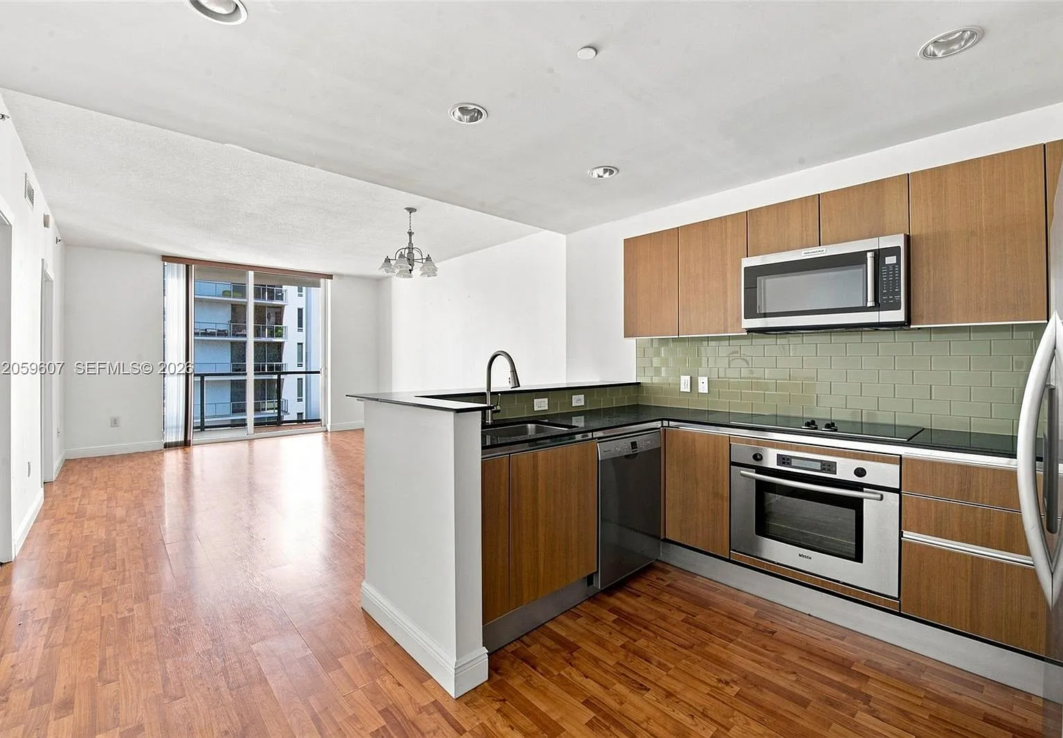 1060 Brickell Condo — Photo 2