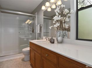 9530 45th Ave NE #A, Seattle, WA 98115