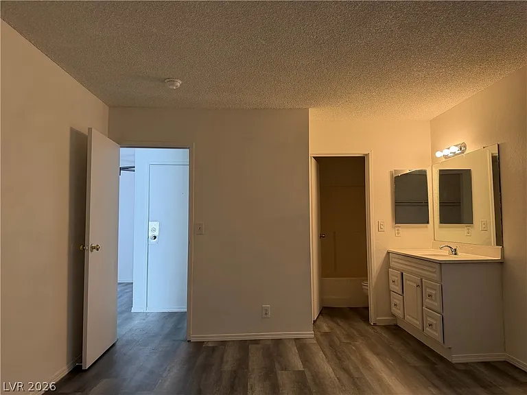 5206 Golden Ln #B — Photo 19