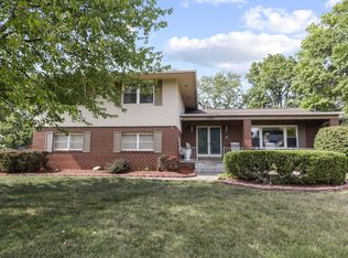5590 Worcester Dr, Columbus, OH 43232