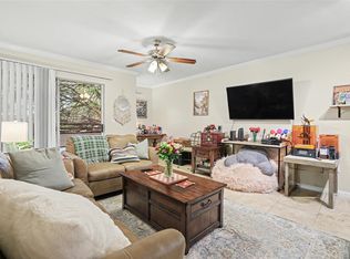 501 W 26th St APT 210, Austin, TX 78705