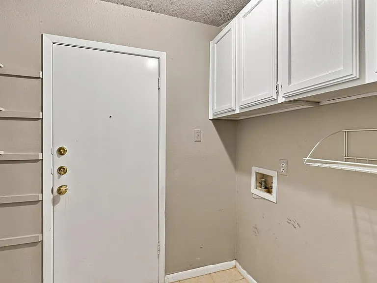 7825 Beauregard Cir #3A — Photo 17